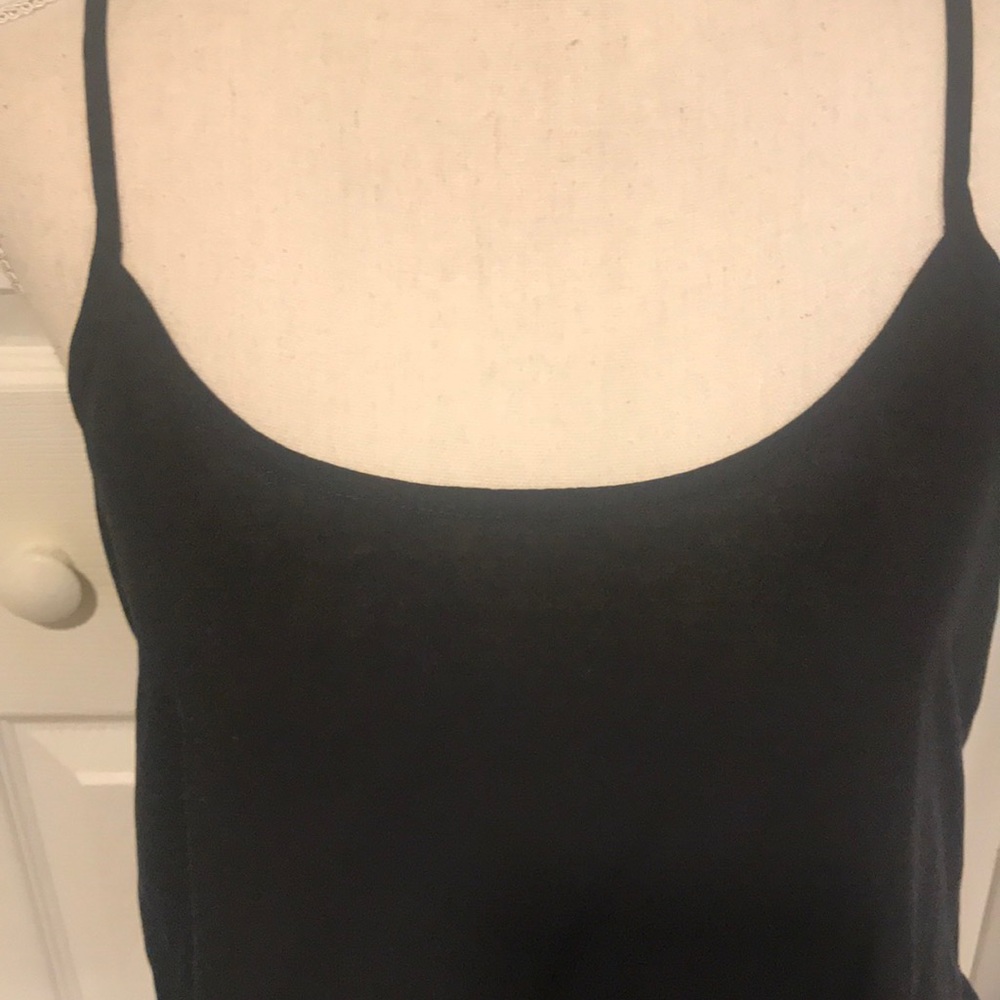 Old Navy Ruffle Cami - Picture 5 of 11